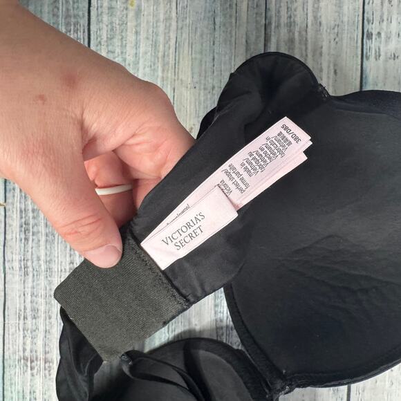 Victoria's Secret Body by Victoria Perfect Shape Push-Up Smooth Bra Black 38D - Picture 3 of 4